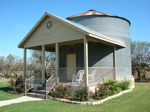 tiny-grain-silo-gruene-homstead-inn-001.jpg